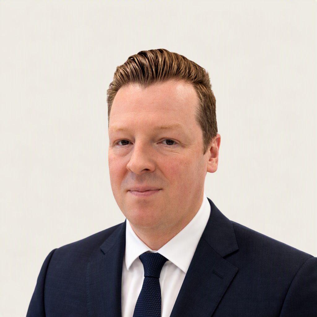 Alex McKilligan, Senior Financial Adviser